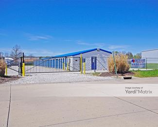 Photo 2 of Gateway Storage Mall - 101 Tower Plaza, Belleville, IL