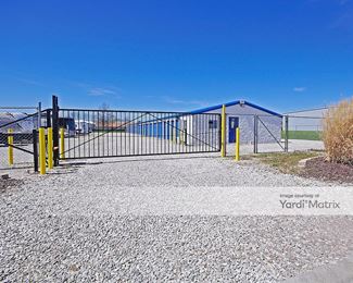 Photo 3 of Gateway Storage Mall - 101 Tower Plaza, Belleville, IL