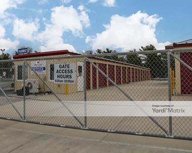 Storage Units for Rent available at 17 Royal Heights Center, Belleville, IL 62226