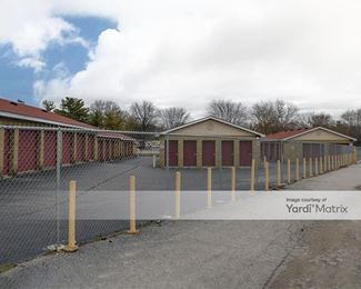 Photo 4 of Gateway Storage Mall - 17 Royal Heights Center, Belleville, IL