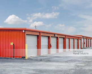 Photo 2 of Superior Storage - 2571 East Robinson Avenue, Springdale, AR