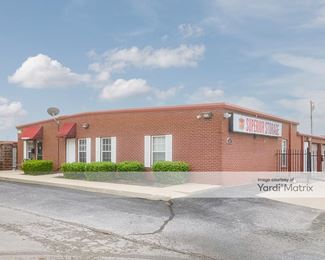 Photo 3 of Superior Storage - 2571 East Robinson Avenue, Springdale, AR