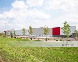 Photo 6 of CubeSmart Self Storage - 1945 Wiesbrook Drive, Oswego, IL
