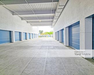 Photo 4 of Trojan Storage - 680 East McGlincy Lane, Campbell, CA