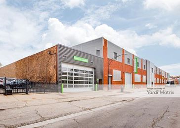 Photo 3 of Extra Space Storage - 4701 North Ravenswood Avenue, Chicago, IL
