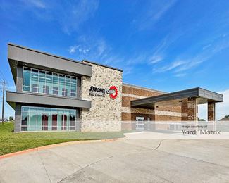 Photo 1 of StrongPoint Self Storage - 3100 SW Regional Airport Blvd, Bentonville, AR