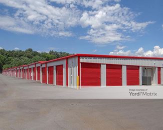 Photo 3 of Storelocal Storage - 5859 Rutledge Pike, Knoxville, TN