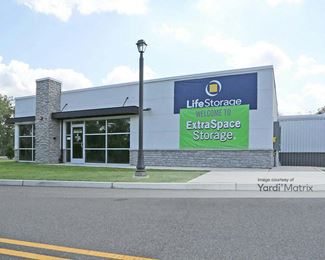 Photo 1 of Extra Space Storage - 80 Gibson Place, Freehold, NJ