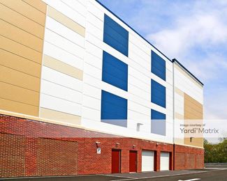 Photo 3 of Prime Storage - 200 Wagaraw Road, Hawthorne, NJ