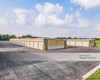 Photo 2 of Devon Self Storage - 2100 Essington Road, Joliet, IL