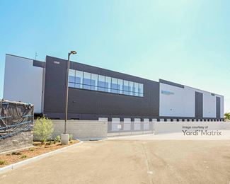 Photo 2 of SecureSpace Self Storage - 2268 Firestone Blvd, Los Angeles, CA