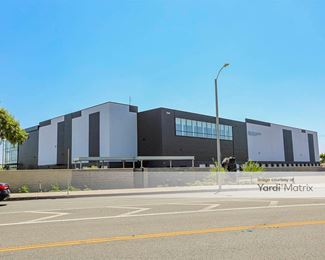 Photo 4 of SecureSpace Self Storage - 2268 Firestone Blvd, Los Angeles, CA