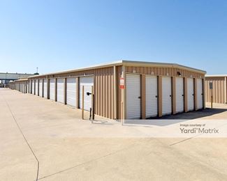 Photo 3 of Platinum Storage, The - 6300 Massard Road, Fort Smith, AR