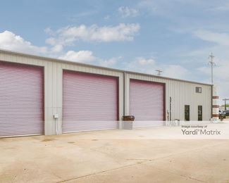 Photo 2 of Wobbe Lane Storage - 598 East Randall Wobbe Lane, Springdale, AR