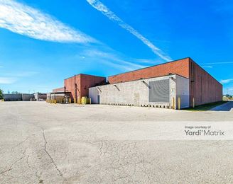 Photo 3 of Extra Space Storage - 2411 North Randall Road, Carpentersville, IL
