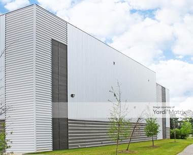 Storage Units for Rent available at 3641 Government Blvd, Mobile, AL 36693