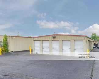 Photo 3 of Superior Storage - 1742 South Pleasant Street, Springdale, AR