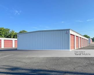 Photo 3 of SpareBox Storage - 805 South Collins Avenue, Gentry, AR