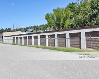 Photo 2 of Cloverleaf Mini Storage - 2821 Bryan Road, Van Buren, AR