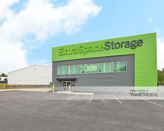 Photo 3 of Extra Space Storage - 1300 East Street, Fairport Harbor, OH