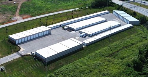 Photo 1 of Kansas City North Storage - 7557 Northwest Cookingham Drive, Kansas City, MO