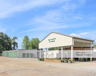 Photo 1 of Mac Arthur Drive Self Storage - 727 Macarthur Drive, Alexandria, LA