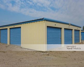 Photo 2 of Plaza Rentals - 818 Circle Drive, Aberdeen, SD