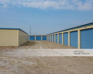 Photo 3 of Plaza Rentals - 818 Circle Drive, Aberdeen, SD