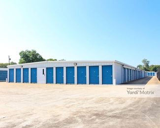 Photo 4 of All Star Self Storage - 1824 Memorial Drive, Alexandria, LA