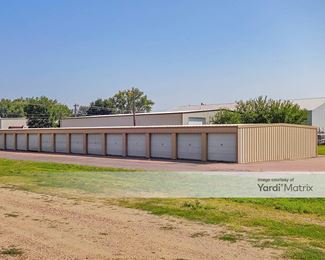 Photo 5 of Ponderosa Rentals - 403 East Juniper Avenue, Mitchell, SD