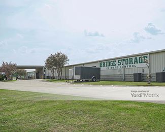 Photo 4 of Bridge Storage - 2108 Verot School Road, Lafayette, LA
