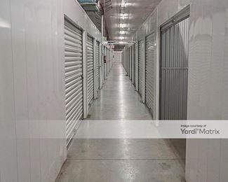 Photo 5 of Bridge Storage - 2108 Verot School Road, Lafayette, LA
