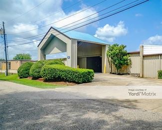 Photo 1 of Devon Self Storage - 2207 West Pinhook Road, Lafayette, LA