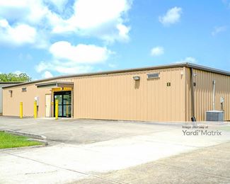 Photo 3 of Devon Self Storage - 2207 West Pinhook Road, Lafayette, LA