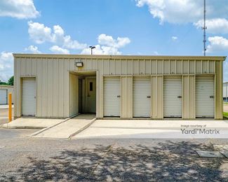 Photo 2 of Bridge Storage - 2510 Ambassador Caffery Pkwy, Lafayette, LA