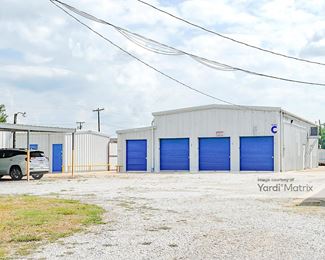 Photo 4 of U-Stor-It Mini Warehouse - 128 East Cypress Street, Ville Platte, LA