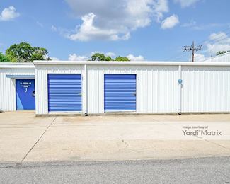 Photo 6 of U-Stor-It Mini Warehouse - 128 East Cypress Street, Ville Platte, LA