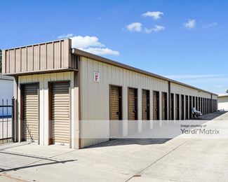 Photo 3 of Star Rentals - 2021 Railroad Avenue, Morgan City, LA
