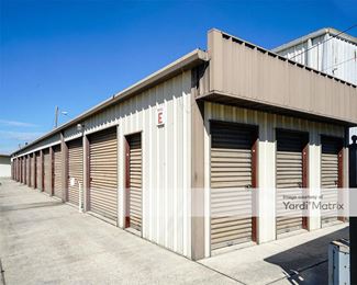 Photo 4 of Star Rentals - 2021 Railroad Avenue, Morgan City, LA