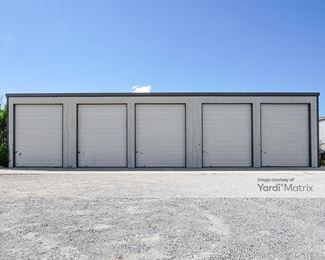 Photo 6 of Star Rentals - 2021 Railroad Avenue, Morgan City, LA
