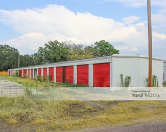 Photo 5 of Braxton Rental-Storage - 1815 South Drive, Natchitoches, LA