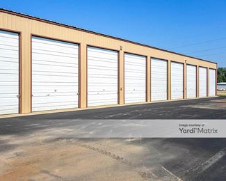 Photo 4 of Ponderosa Rentals - 1221 East Havens Avenue, Mitchell, SD