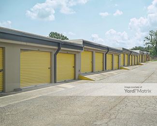 Photo 3 of Devon Self Storage - 2888 NE Evangeline Trwy, Lafayette, LA