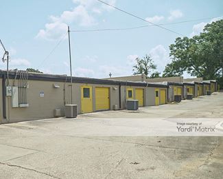 Photo 5 of Devon Self Storage - 2888 NE Evangeline Trwy, Lafayette, LA