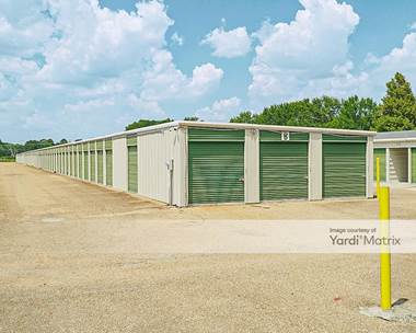 Storage Units for Rent available at 3360 NE Evangeline Thruway, Lafayette, LA 70507
