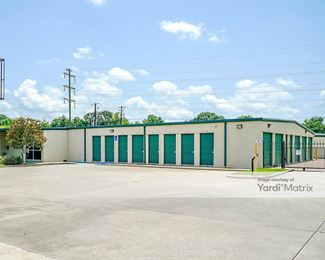 Photo 1 of Amazing Storage - 2300 SW Evangeline Thruway, Lafayette, LA