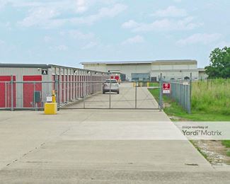 Photo 2 of USA Storage Centers - 1321 Evangeline Thruway, Broussard, LA