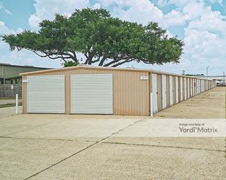 Photo 3 of AAA U-Store-UM - 3515 Highway 90 East, Broussard, LA