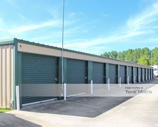 Photo 3 of Castle Storage - 671 Entrance Road, Leesville, LA