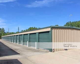 Photo 4 of Castle Storage - 671 Entrance Road, Leesville, LA